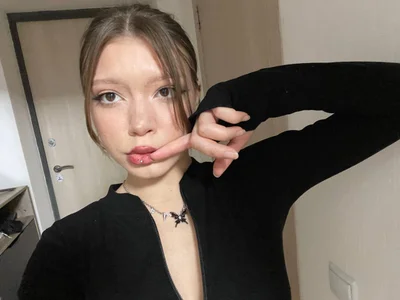 a few more me~ od TessieSpicuzza  2 snímek