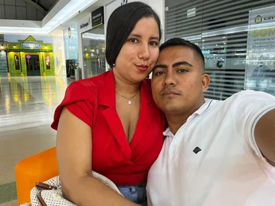 Emily_and_Sebastiannn Public Foto 4