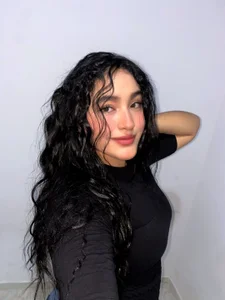 Lya_dubois_ Public Pic 3