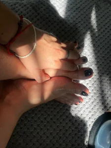 scarlette69 Soft, delicate and with the power to arouse curiosity.🦶🤤 Foto 3