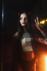 Eva-Devil happy hunger games slika 7