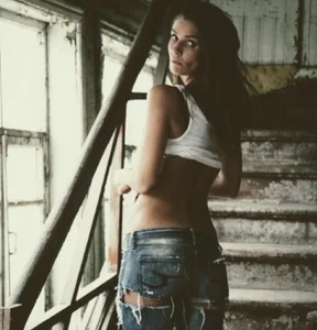 NoNudeElie Public Hình 2