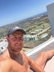 Londonlad818 Public Foto 3