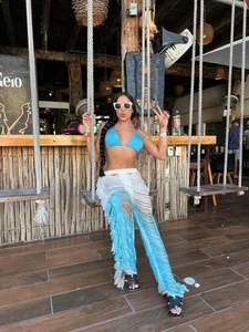 valerietnt LOVE BEACH Pic 4