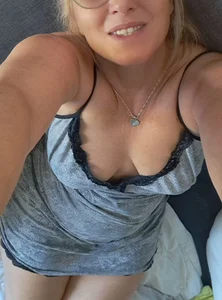 Andreaogien's Andrea Sex Photo 1