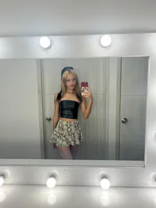 AlishOward35Public Bild