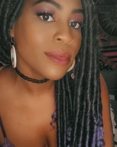 AmazonianMistress ✌Always Evolving✌️#MultifacetedQueen✌️ Immagine 