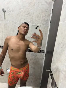 ihan_hot Public Immagine  2