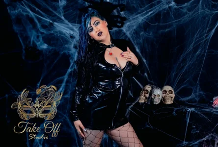 scarleth_blue happy halloween Pic 4