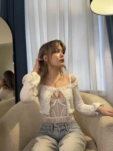 Public od _alice_bloom_  6 snímek