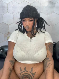 Anaa_Fuentess The hottest body but with the most tender face Pic