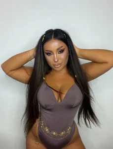 SophiaWilson 🤎 Pic 2