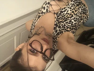 ZoeBella1308 LOVE ME Pic 5