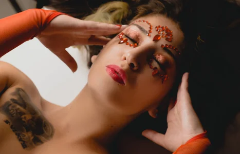 Sarah_Mistress_ faces Foto 5