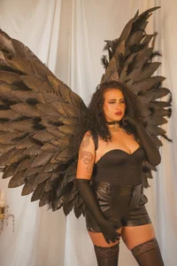 Fallen Angel 🪽🕯️ de KatyraTaylor__  photos