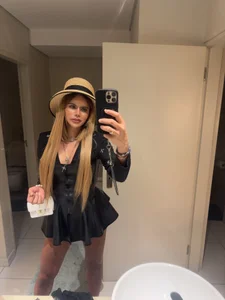 sexyWinnie69's XXX Nude Photo 4
