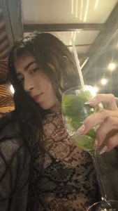 chaymae_nah_ In a very nice place Gambar 2