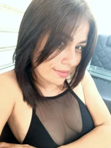 sharlotte_msの🌰 Brown Hair, Fresh and Absolutely Gorgeous 😍の 3枚の写真