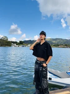 Cam_roos2 ❤️‍🔥 รูป  2