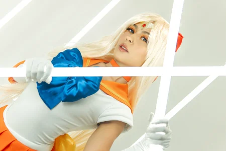 ErikaBenz_ Sailor Venus Pic 2