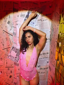 FernandaBrown__ kullanıcısının Breaking news 🔥 albümü -  3 fotoğraf