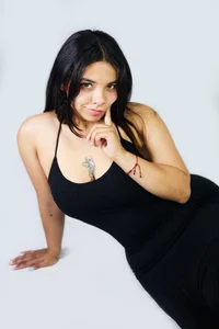💦🎶🔥 de Karla_tay1  4 Imagens
