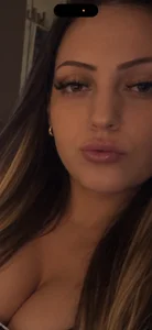 XHallie_22X Public  3. fénykép