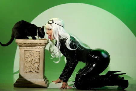 LiaVelez 😈Who's Afraid of This cat woman ? 🎃 Pic 4