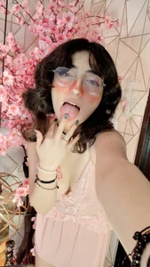 SaraMartini1 Take off your clothes daddy, I'm already naked 😈 Foto 5