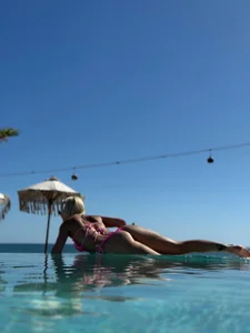 Scout_AvroraWill you go to the beach club with me?)图片 3