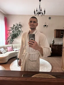 Orgazm96 Public Poză 2