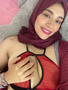 ShanaJamil TODAY I WANT TO FULFILL YOUR LOVE FANTASIES 😍 Pic 2