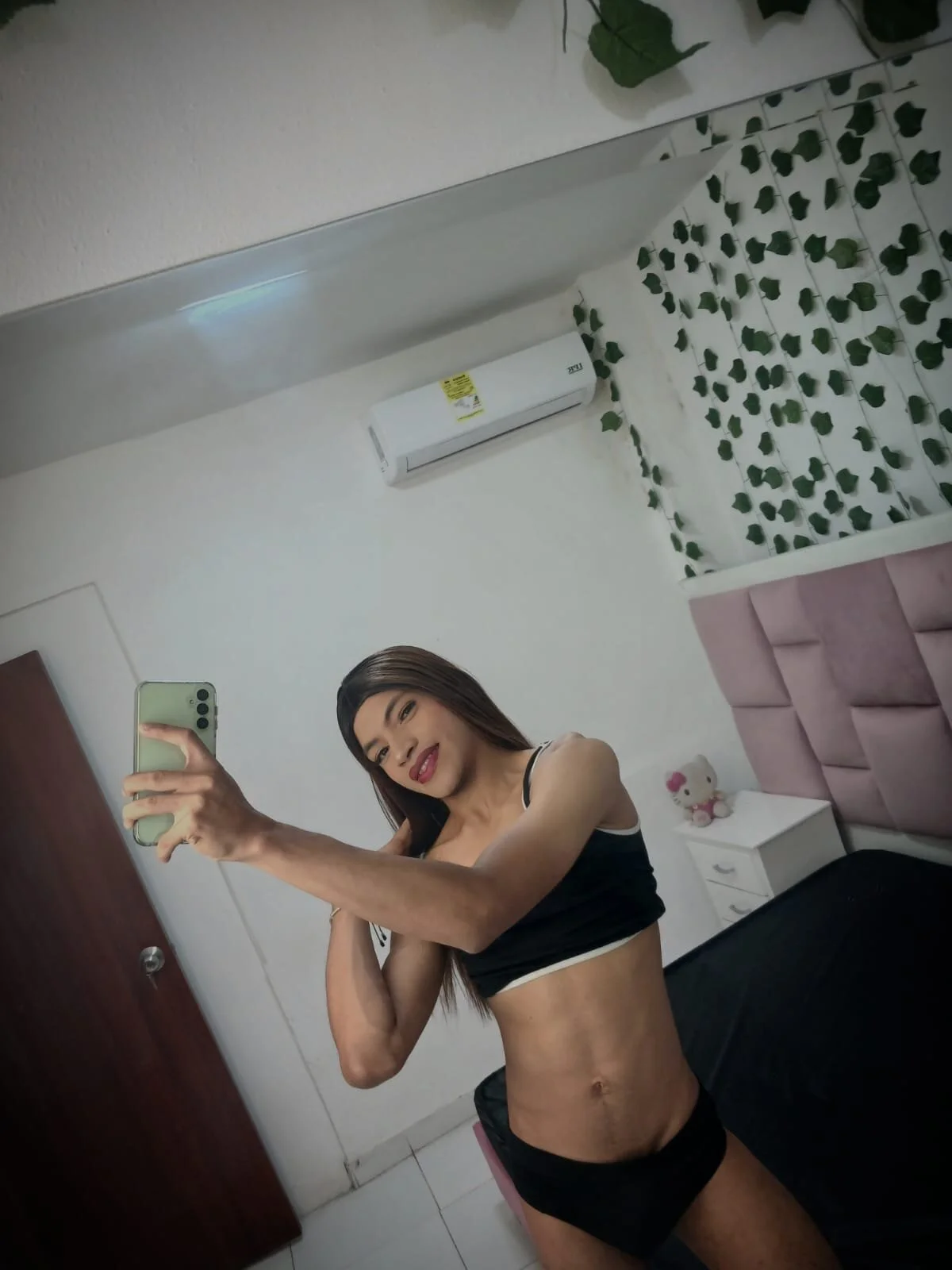Catalina_skinny1 Δημοφιλής εικόνα 2950
