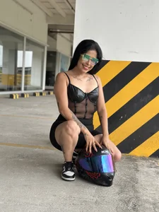 DulceAurora__ A daring day in the mall 🤤😈 Poză