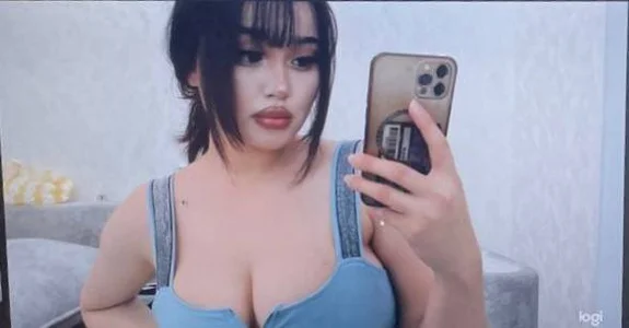 sophia_squirtits Public Pic 2
