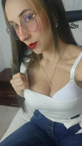 cora_andrew_のPublicの 2枚の写真