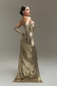 MorganHicks More than beauty, I am desire. 사진 4