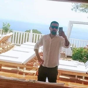 Leo_1617 Public Foto