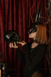 BritnieCute Your mysterious witch Pic 3