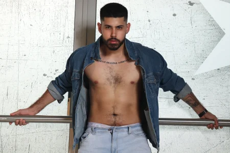 Justyn_Torres SERIOUS صورة واحدة|Justyn_Torres SERIOUS صورتان|Justyn_Torres SERIOUS  3 صور|Justyn_Torres SERIOUS  3 صورة