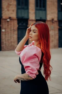 LeaThompson Elegant Street Fotka