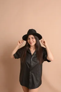 elizabeth_20 Public Pic 3