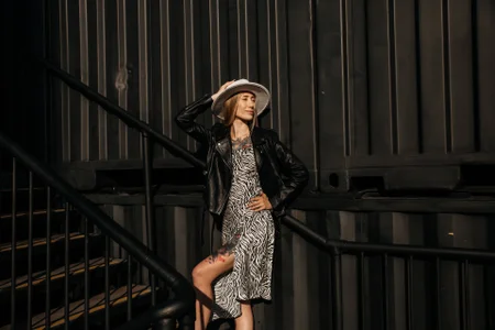 SvetLive: Public ( 3 фото)