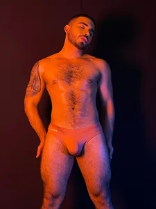 adamhairy body hot and hairy รูป 