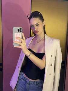 Mia_Nixon_ Public Pic 2