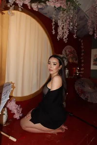 Asian_Asami 400K 💕 Foto 3