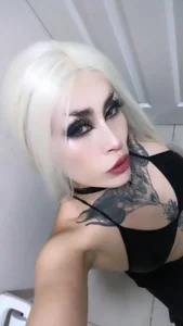 Angelabl0odborne ♡ Foto 3