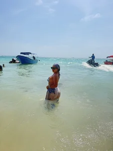 IsabellaVeles My vacation🌊🏝️ Immagine  2