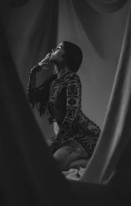 Tamara-evans Public 사진