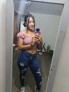 Kendall_b Public Pic 4